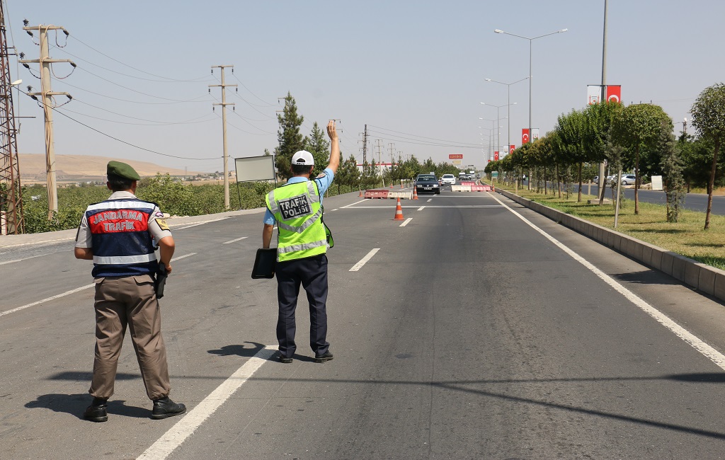 Sivil polis ve Jandarmaya trafik cezası yazma yetkisi
