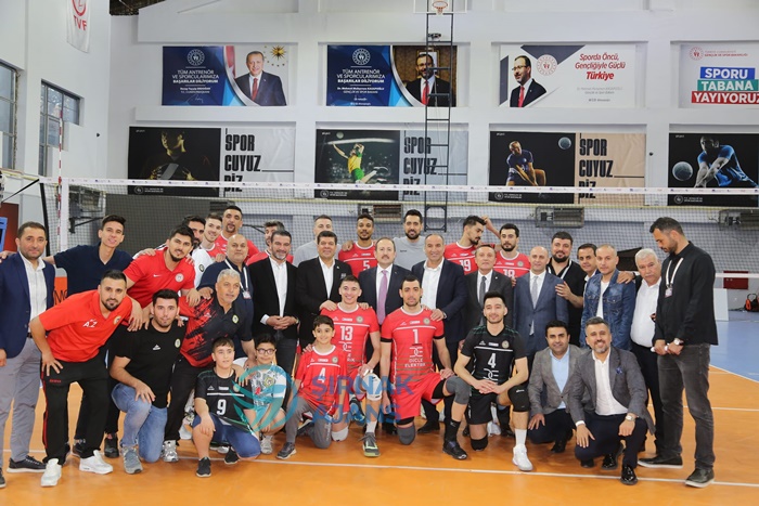 Efeler Ligi Allpower Akü Cizre Belediyespor ile Galatasaray HDI Sigorta karşı karşıya geldi