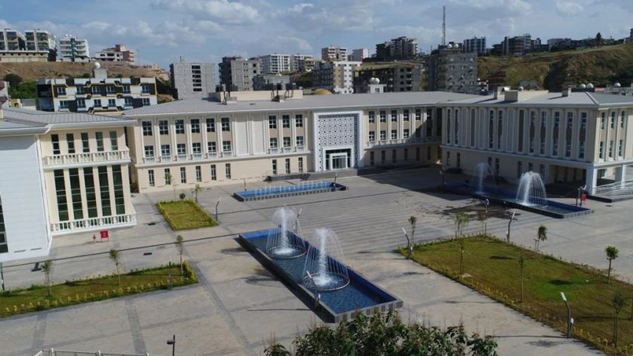 Bozulan Yollar İçin Cizre Belediyesi’nden Açıklama