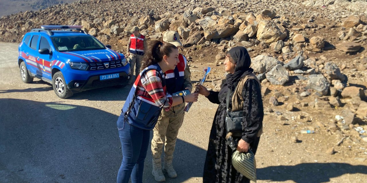 Şırnak’ta Jandarmadan 25 Kasım’da Anlamlı Farkındalık Etkinliği