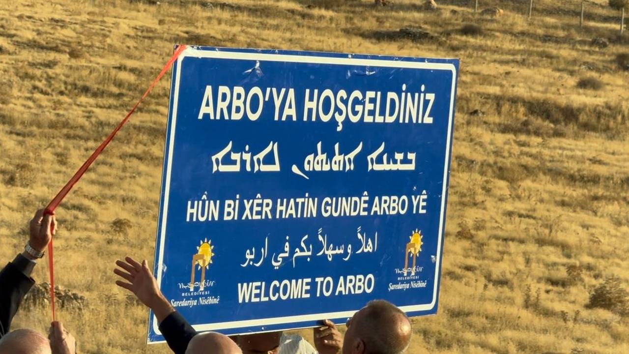 Nusaybin’deki Süryani köyün ismi 60 yıl sonra iade edildi