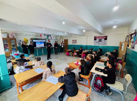  Uludere’de Minik Eller ‘Geleceğe Nefes’ Oldu 