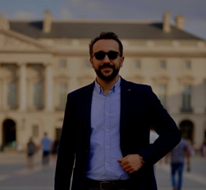 Aşk, Akıl ve Toplumsal Namus