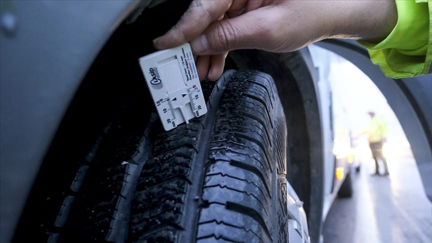 Sürücüler Dikkat! Kış Lastiği Zorunluluğu Yarın Başlıyor