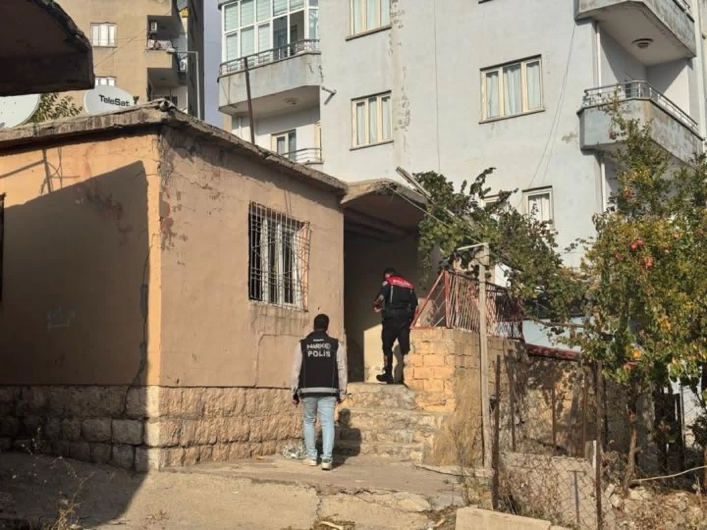 Şırnak’ta metruk binalarda “Narko Alan” denetimi